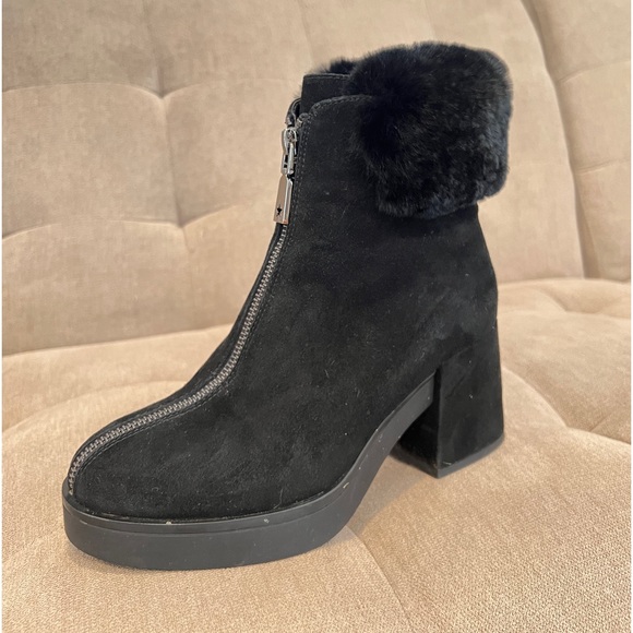 Ukrainian Suede black boots with fur and wool lining - Picture 8 of 14